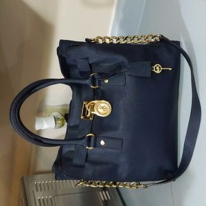 Tall Mk Hamilton purse
